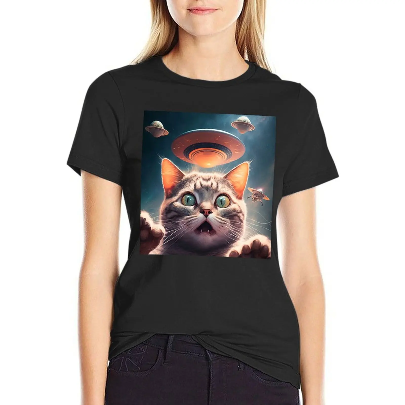 Cute Cat Face Funny Cat taking a selfie with UFO Multicolored Drawing Painting T-Shirt korean fashion vintage clothes for woman