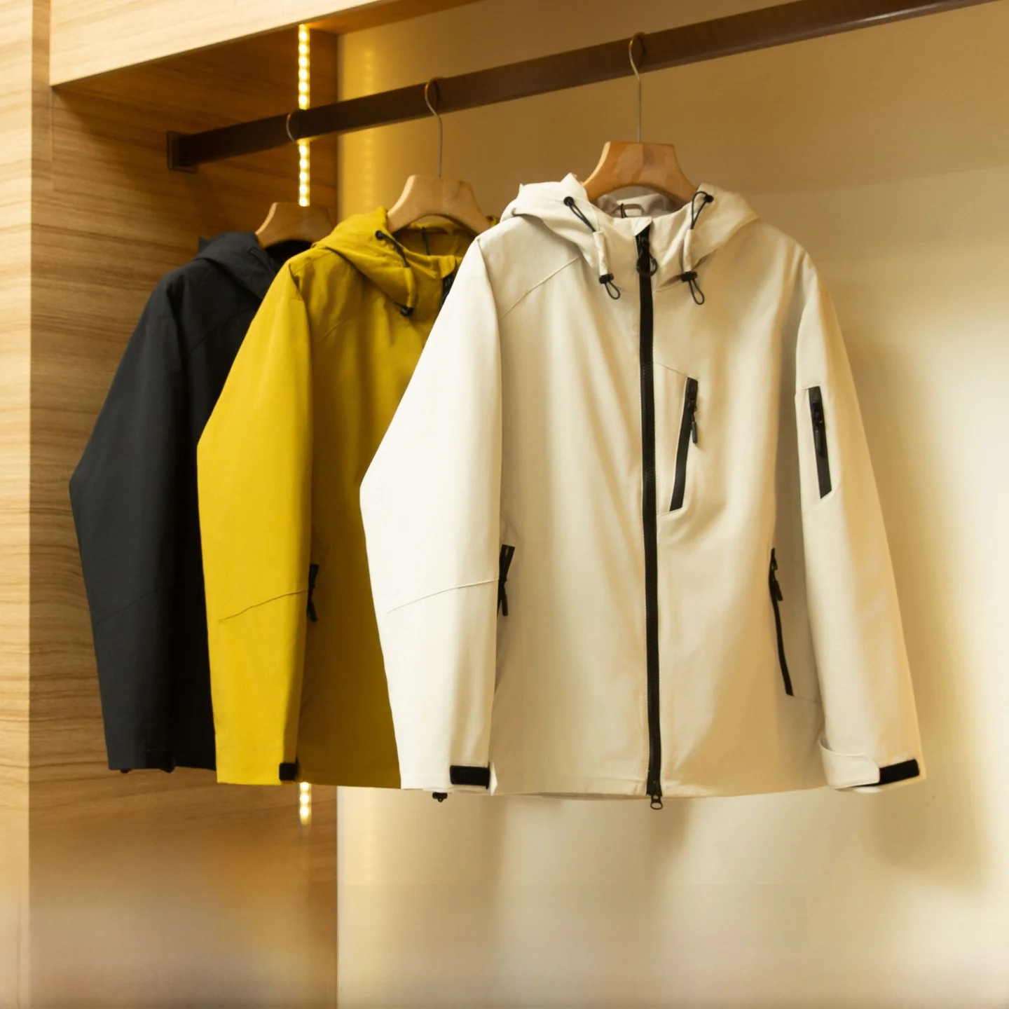 

Outdoor Men's Fce Jaet Stand Fit Waterproof Windproof Tee-Resistant Technology Fabric New Autumn Arrival Coat