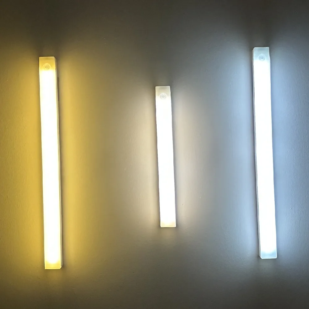 أضواء شريط LED لاسلكية مع مستشعر حركة - قابلة لإعادة الشحن عبر USB، متعددة الألوان (أبيض/برتقالي/أصفر) للمطبخ والخزانة وخزانة الملابس #5