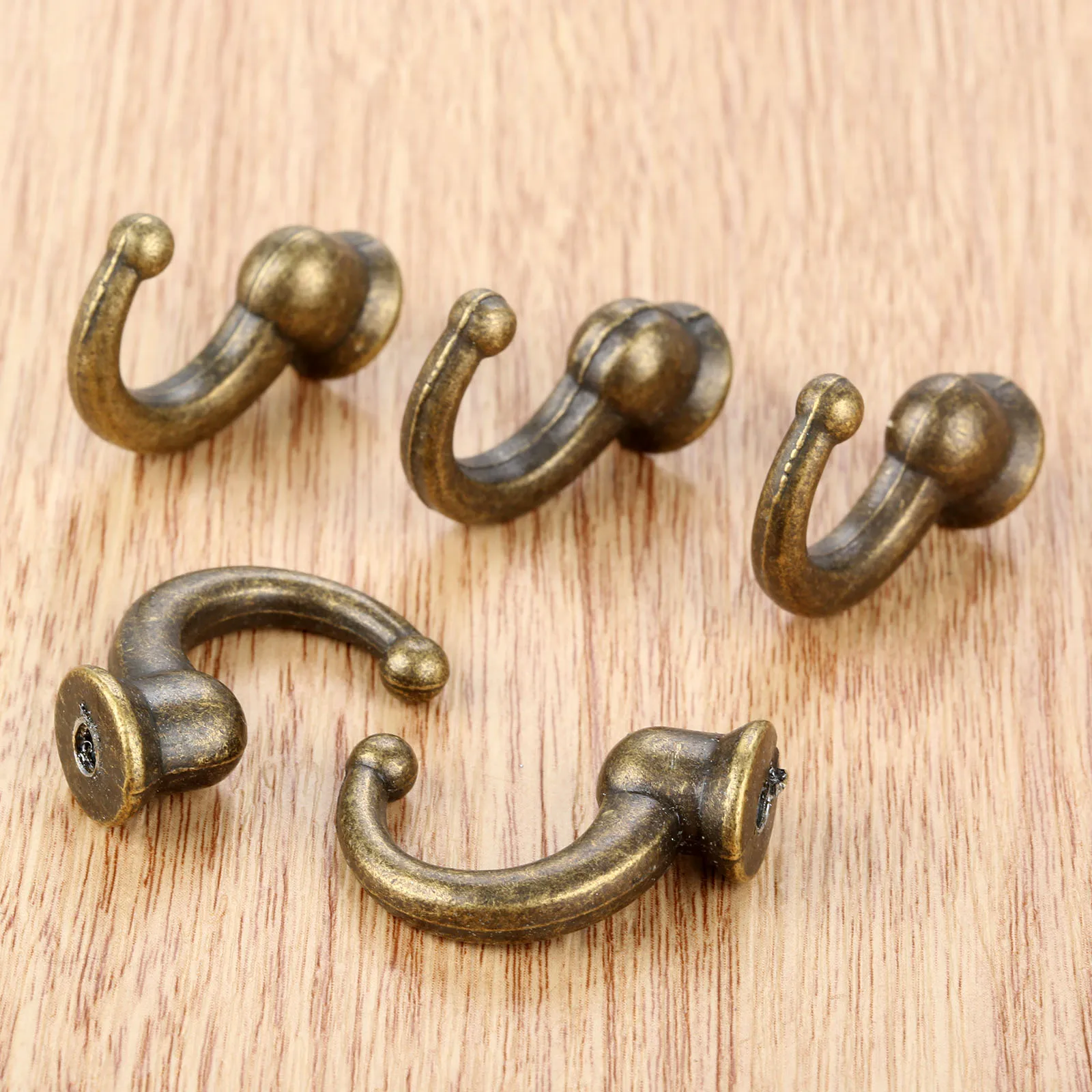 5pcs Vintage Bronze Hooks Door Wall Hanger For For Hanging Towel Clothes Hat Bathroom Kitchen Furniture Hardware With Screw