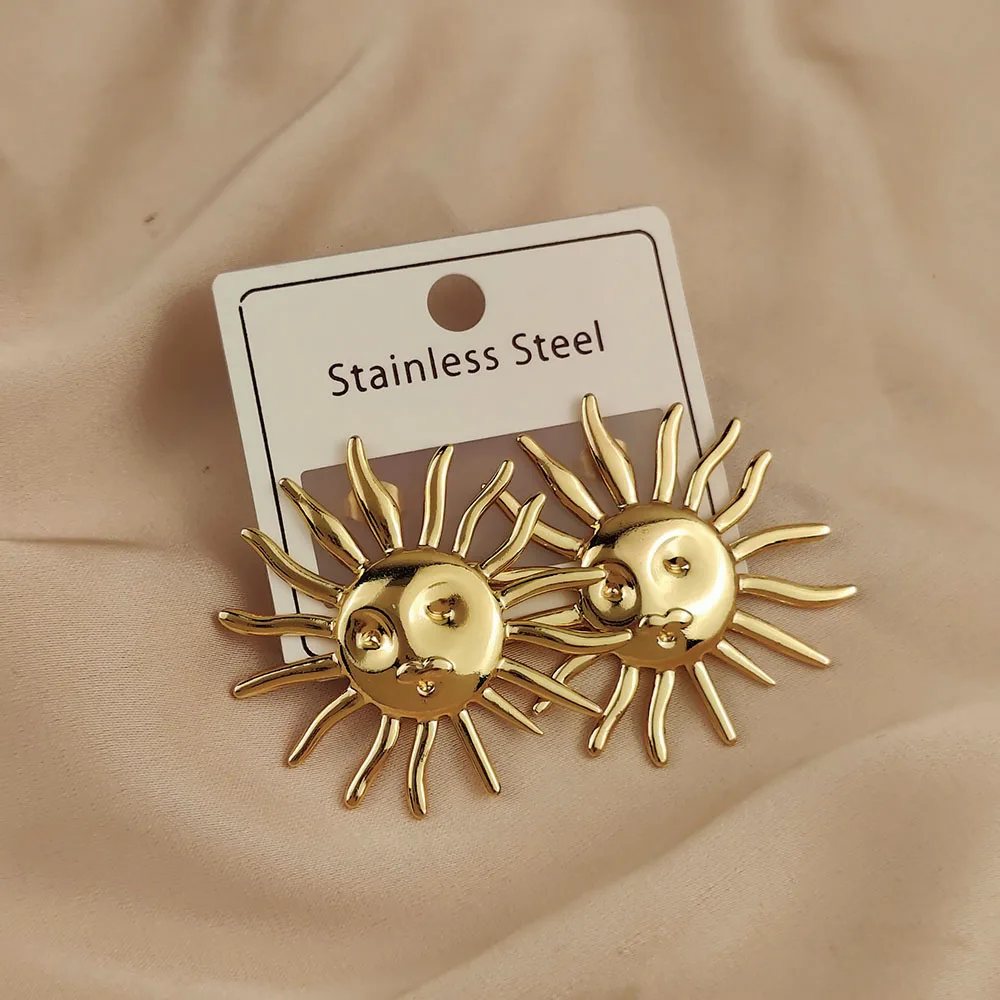 Anting wanita 18K berbentuk bintang laut dan ubur-ubur yang menawan, terbuat dari baja tahan karat yang tahan air dan tidak luntur, hadiah untuk istri.