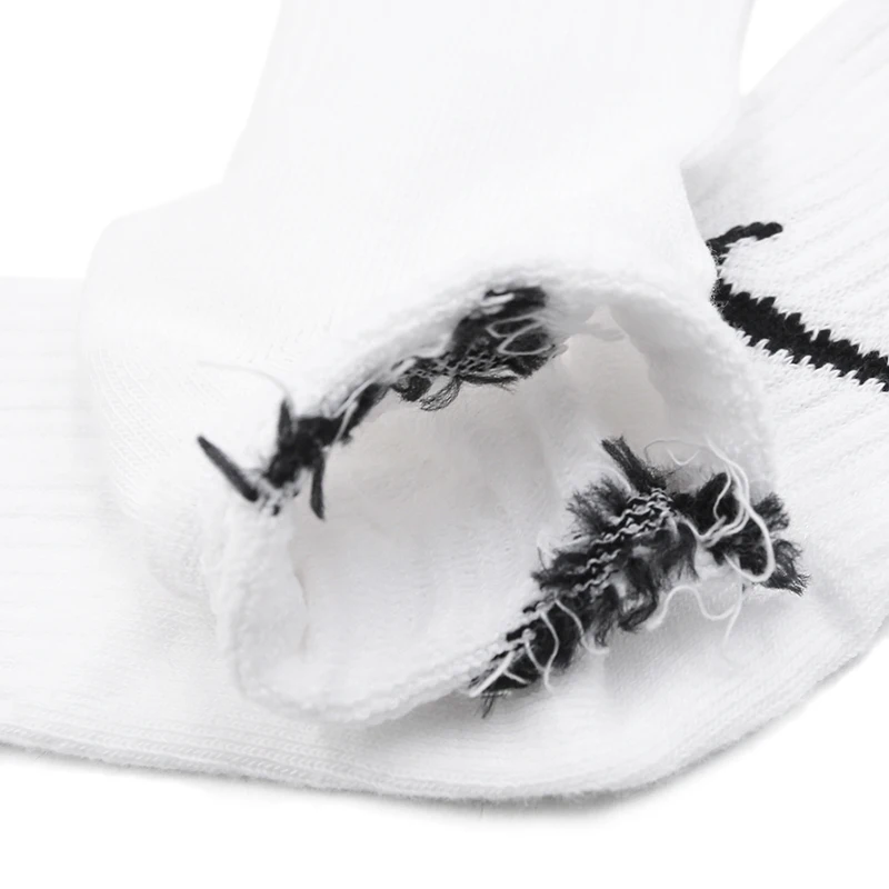 نايك ثلاثة أزواج حزمة من الجوارب الرجالية الجوارب النسائية تنفس مريحة للتنفس كرة السلة الجوارب الجوارب غير رسمية Sx7677-100