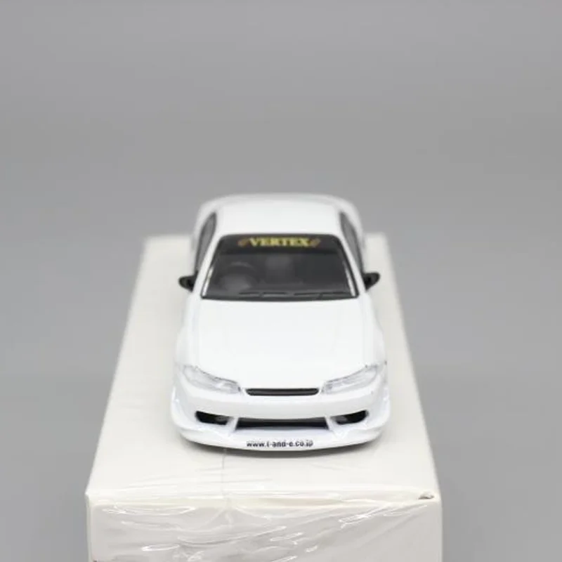 Tarmac Works 1/64 VERTEX NISSAN SILVIA S15 สีขาวโลหะผสมของเล่นมอเตอร์รถDiecastโลหะชุดของขวัญ