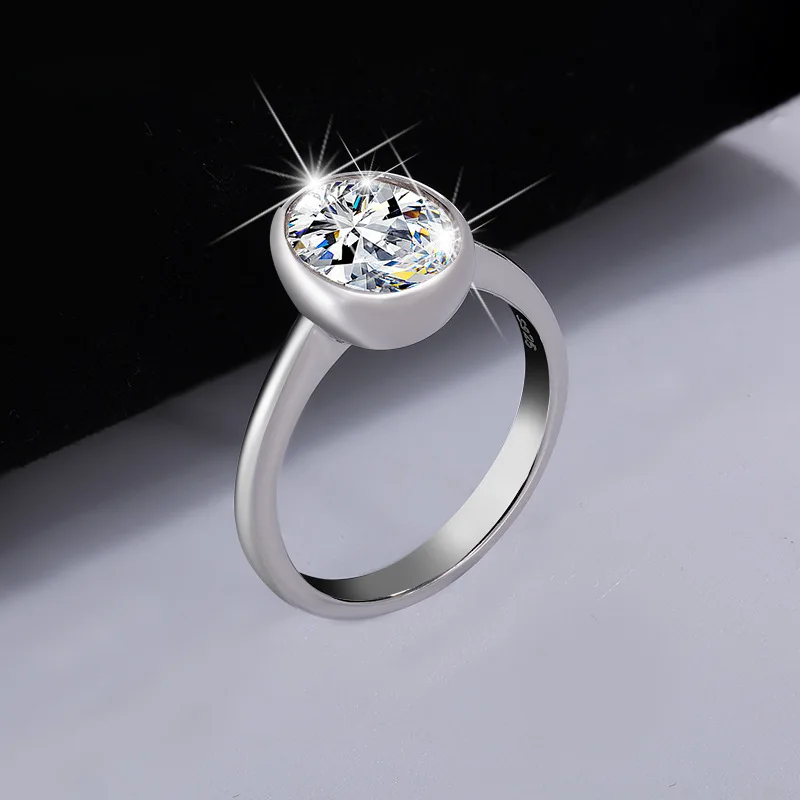 

A High-quality Silver K Gold Classic Oval Egg-shaped Moissanite Simple and Elegant Ladies' Ring