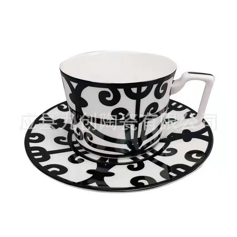 3 Color Ceramic Plate Hand-Painted Red Art Creative Round  Tableware Dinner Plates Set Charger Plates for Wedding Pasta Plate - Image 5