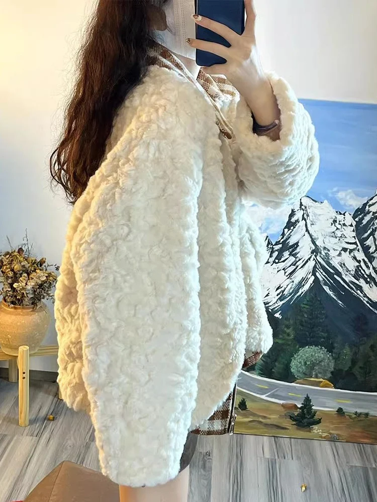 เสื้อโค้ทขนแกะเทียมน่ารักหวานๆ สำหรับผู้หญิง ฤดูหนาว หนา อุ่น ลายสก็อต ตัดต่อแบบวินเทจ สไตล์ Preppy แขนยาว น่ารัก สไตล์ Kawaii เสื้อคลุม