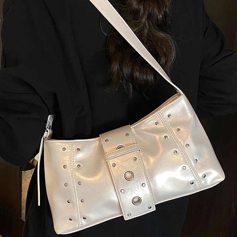 عالية الجودة واسعة حزام الكتف حقيبة تحت الإبط المرأة الصيف موضة التنقل حقيبة الكورية نمط الأحمر بولي Leather حقائب اليد الجلدية متعددة الاستخدامات