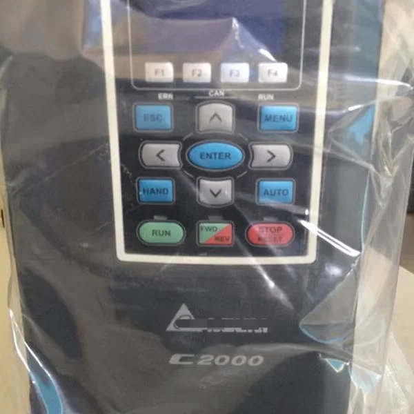 

1 шт. Vfd007c43a преобразователь частоты новый ускоренный бренд оригинальное место