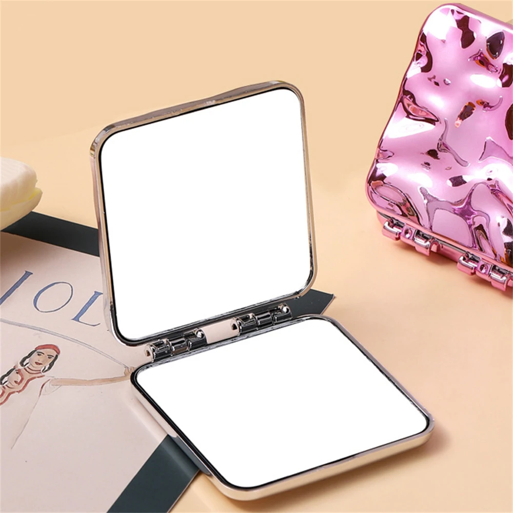 1PC Dubbelzijdige Kleine Spiegel Voor Vrouwen Draagbare Opvouwbare Handbediende Kan Stand Make-Up Spiegel High-definition SpiegelCosmetische Gereedschappen