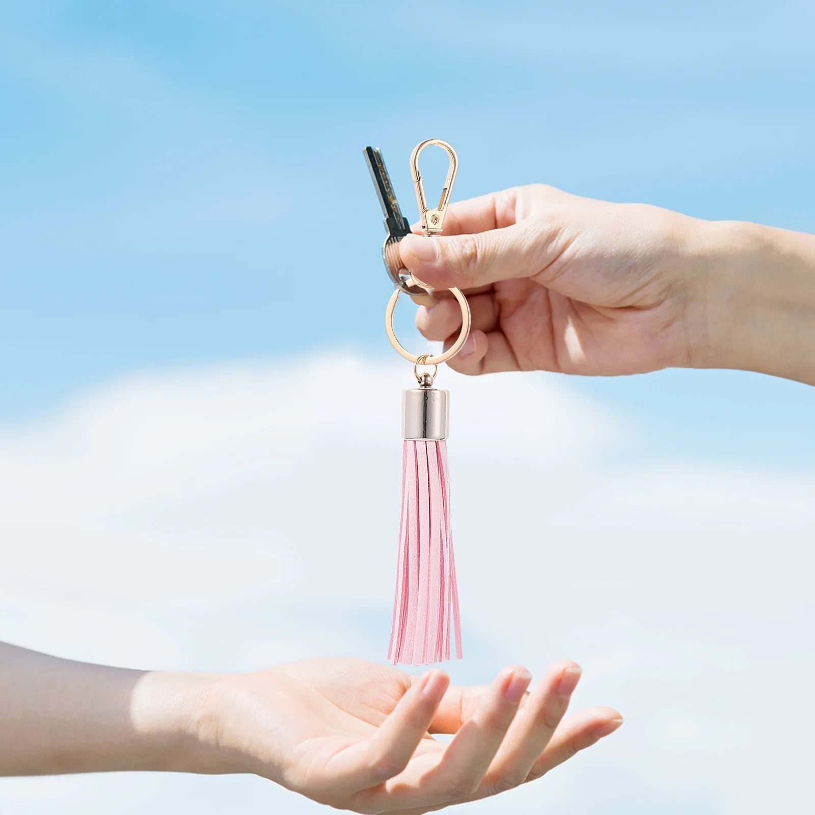 

3pcs Tassel Keychains Pendant Black Light Pink Green For Women Girls Creative Hanging Ornaments Key Rings Decor Bag Hanging
