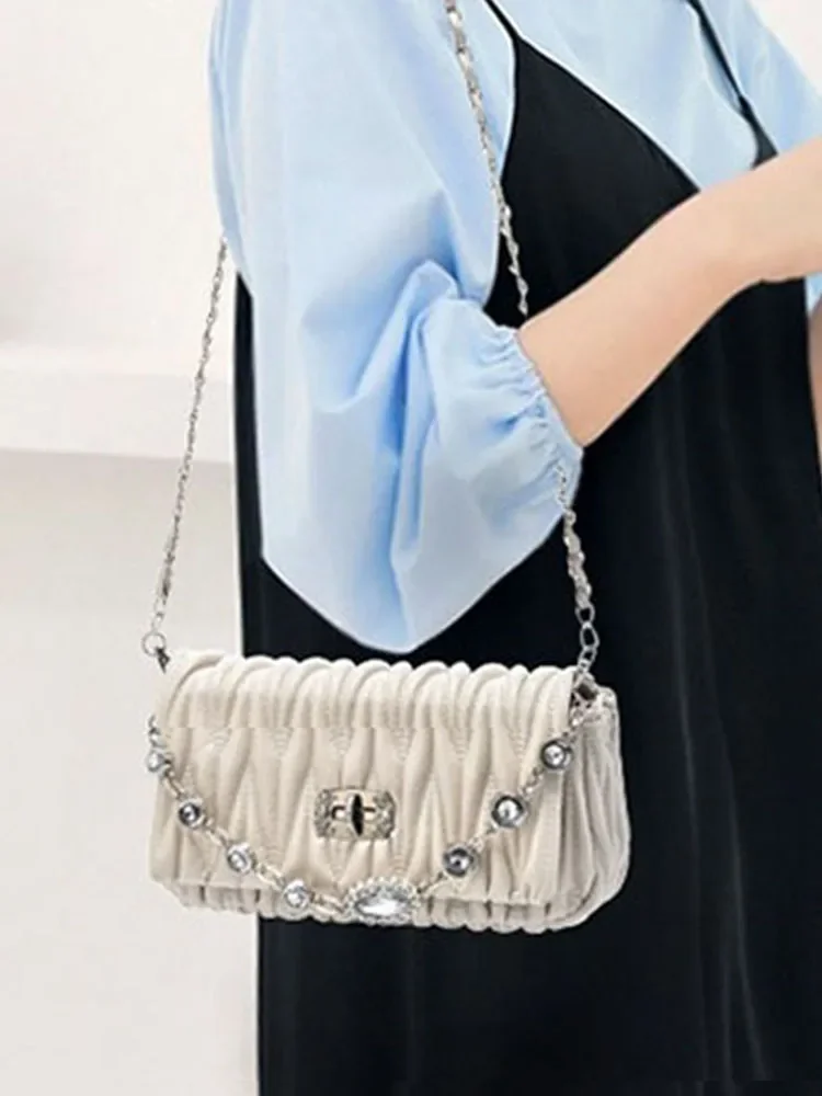 بلورات الموضة مزينة التجاعيد بولي PU حقائب جلدية مبطن حقيبة كتف المرأة رفرف سلسلة حقيبة يد كروسبودي