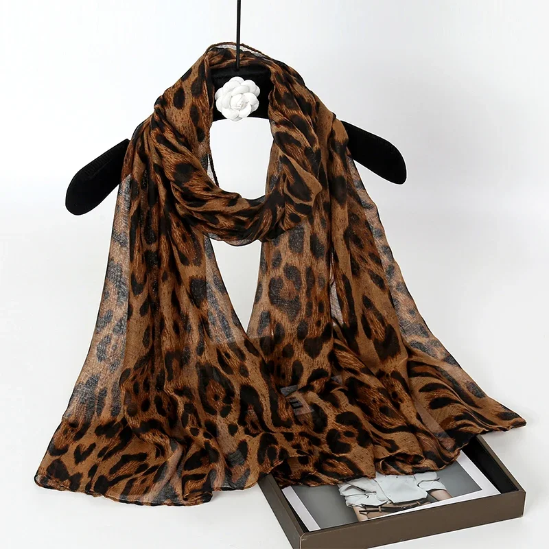 

Hot Selling Voile Leopard Print Scarf Women's Luxury Headscarf Spring and Summer Fashion Versatile Women's Shawl