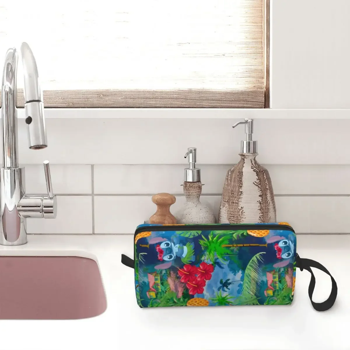 Lilo & Stich Large Makeup Bag Beauty Pouch Travel Cosmetic Bags Lilo And Stitch Organizer for Unisex image 2
