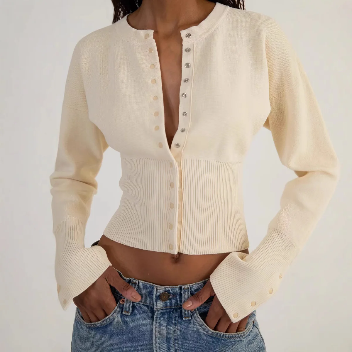 

European American High-waisted Women's Clothing Round Neck Single-breasted Knitted Sweater Women's Short Thin Sweater