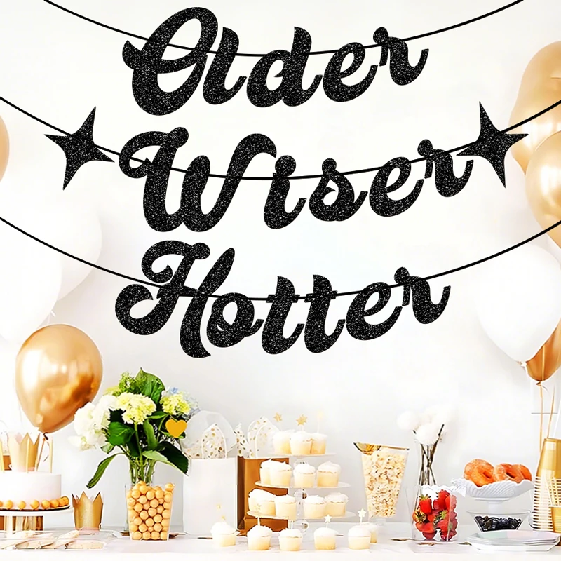 YOMDID Glitzer-Banner „Older Wiser Hotter“ mit Sternen, Geburtstagsparty-Banner für Halloween, Weihnachten, Innen- und Außendekorationen – Detail 1