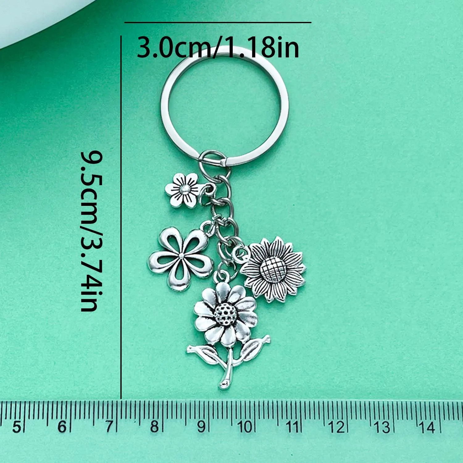 1pc New Fashion Sunflower Keychain, Alloy Metal key Ring, Jewelry Gift For Friends