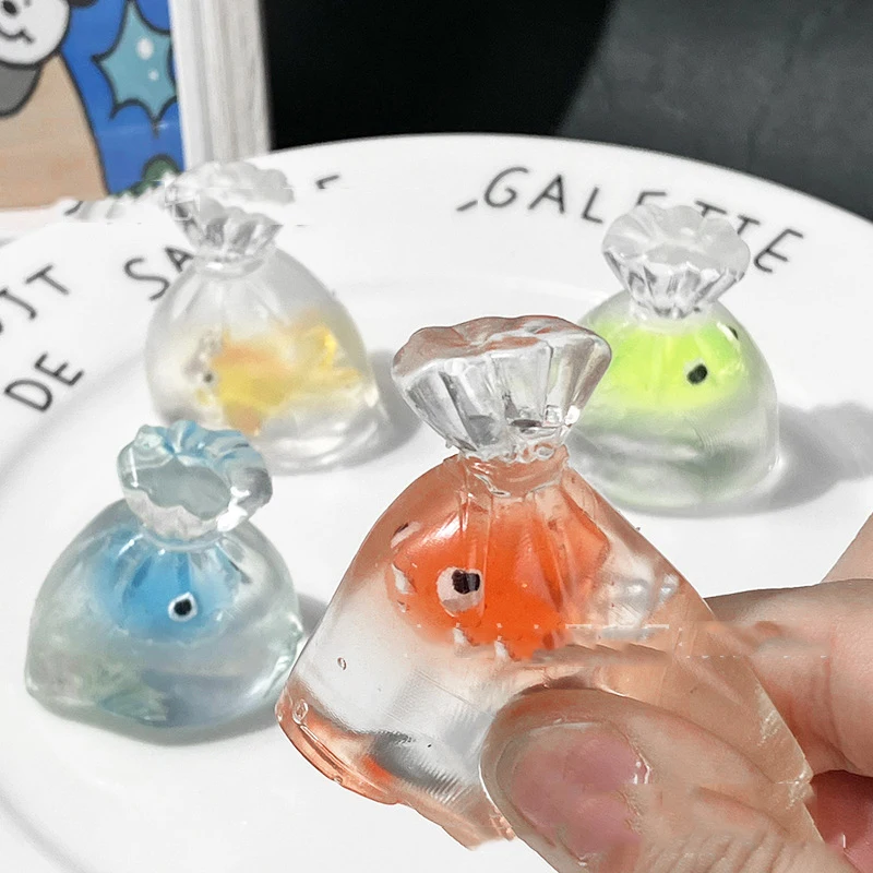 Squishy Summer 3D Stereoscopic Goldfish Bag Squeeze Fidgety Toy Transparent Creative Gift Kawaii Color MIINI Goldfish Kids Toys