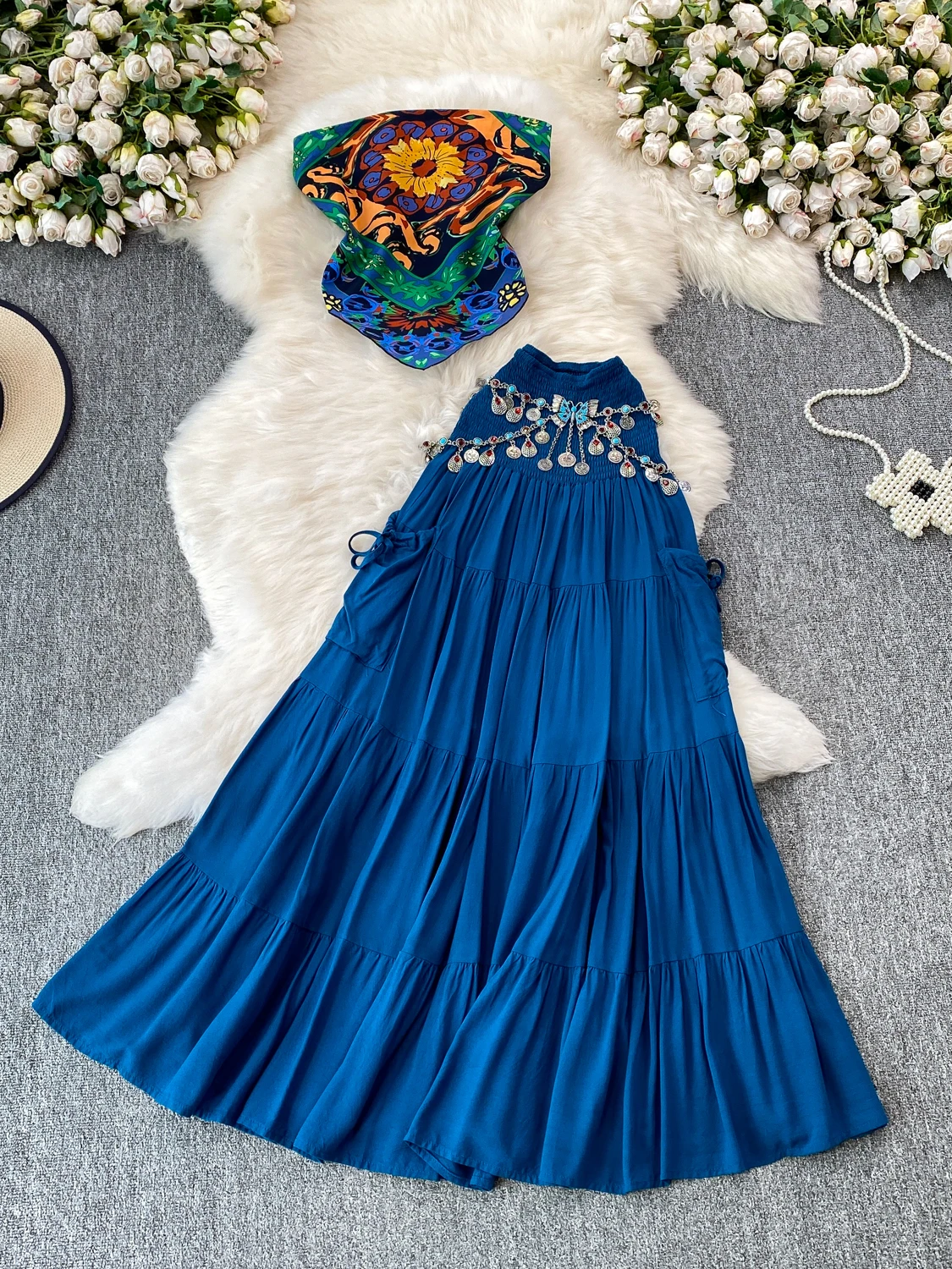 

Vacation Style Print Crop Top And High Waist Long Skirt Two Piece Set Chain Detail Ethnic Retro Design Comfortable Fit Summer...