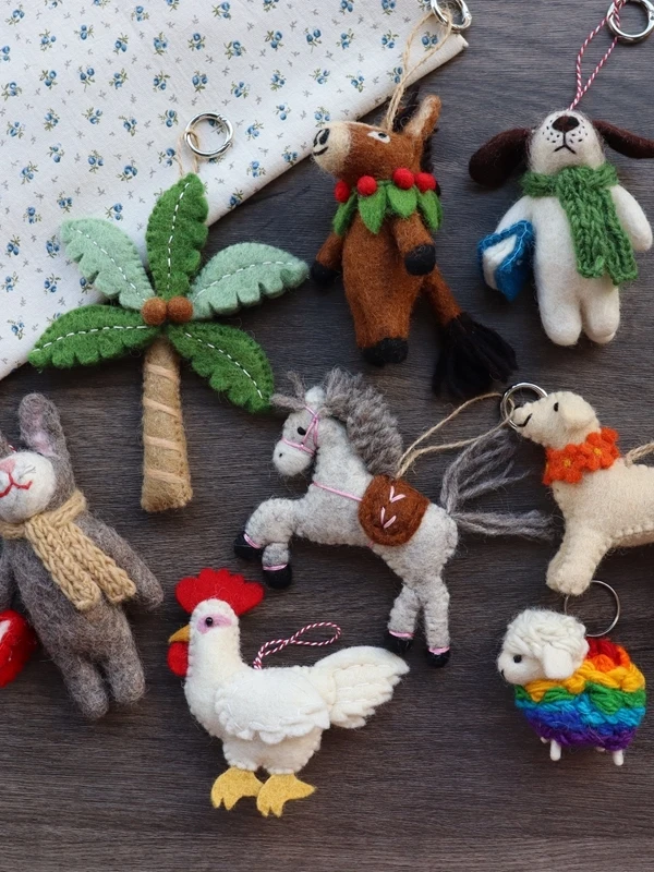 Handmade Wool Felt Bag Charm Cute Animal Dog Rabbit  Keychain Decorative Hanging Doll Plush Toy Universal for All Ages