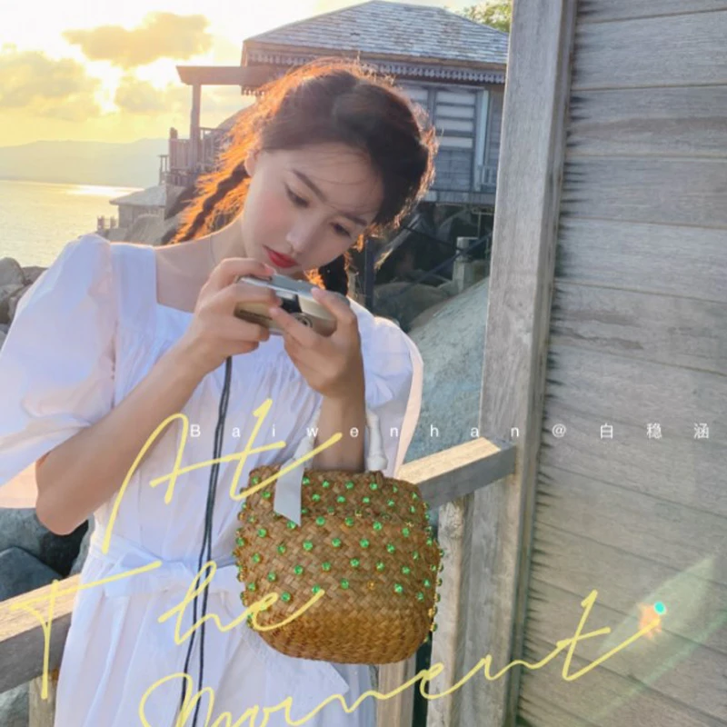 Colored Diamonds Hand-sewn Woven Bag, Holiday Hand-carried Straw Bag, Fashionable Rhinestone Embellished Straw Bag