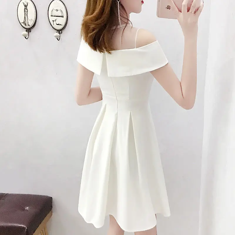 2024 Spring/Summer New White One Shoulder Dress Small and Fresh Slim Fit A-line Skirt Medium Length Style