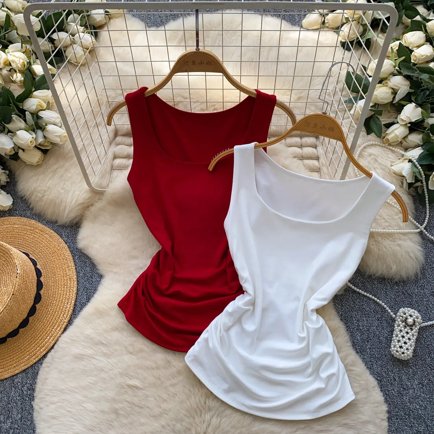 

Women Tanks Tops Vest Top Round Neck Sleeveless Camis Sexy Y2k Streetwear Tight Waist Elegant Work Slim Fit Tees 2026 Summer
