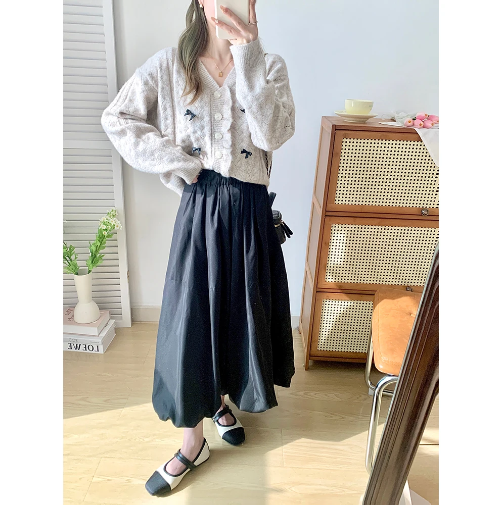 

ay A-Line Flower Bud Skirt Women's Spring Summer Design Sense Bla White Two-color Loose Midi Skirt Retro Sle