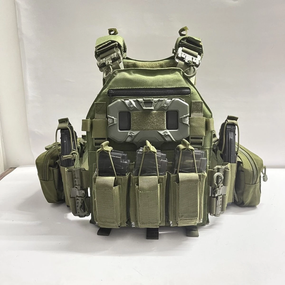 

High-quality 1000D Nylon Tactical Vest Equipment. Outdoor Multi-functional 6094 Jacket.