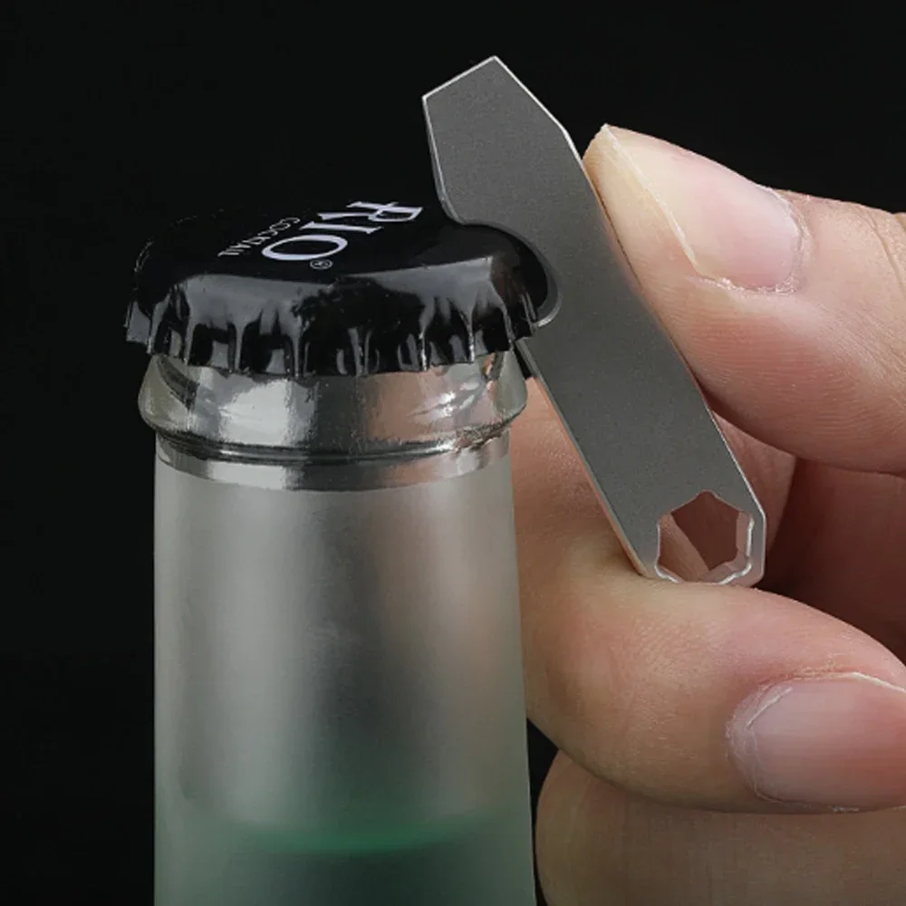 Mini abridor multiusos EDC titanio TC4 – Llave hexagonal con escala - imagen 4