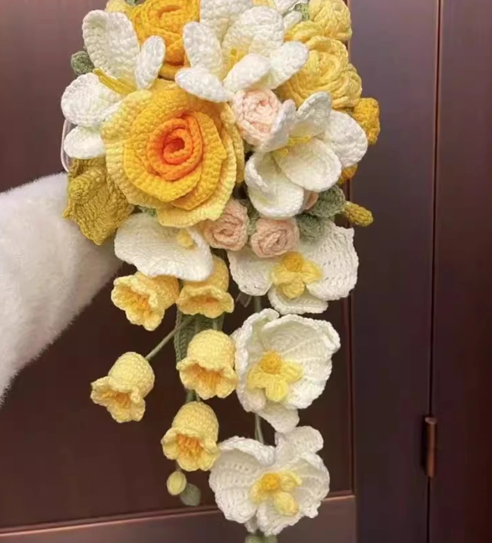 

Hand-knitted bridal bouquet diy material package homemade wool finished flowers to send to best friends as wedding gifts