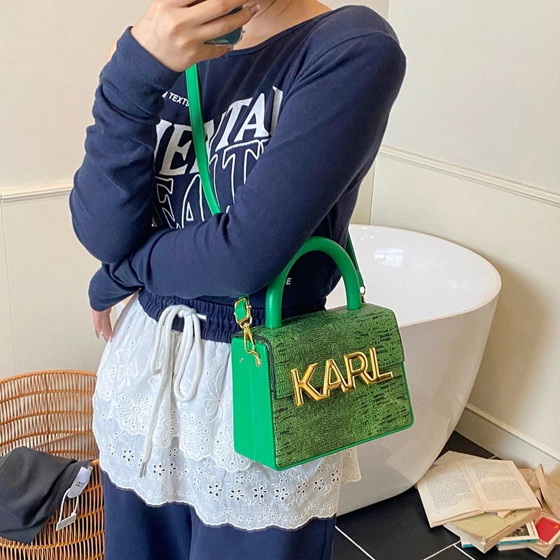 

Classic Women's Shoulder Bag Timeless Shape High-Quality Material Durable Stitching Roomy for Work Shopping Travel