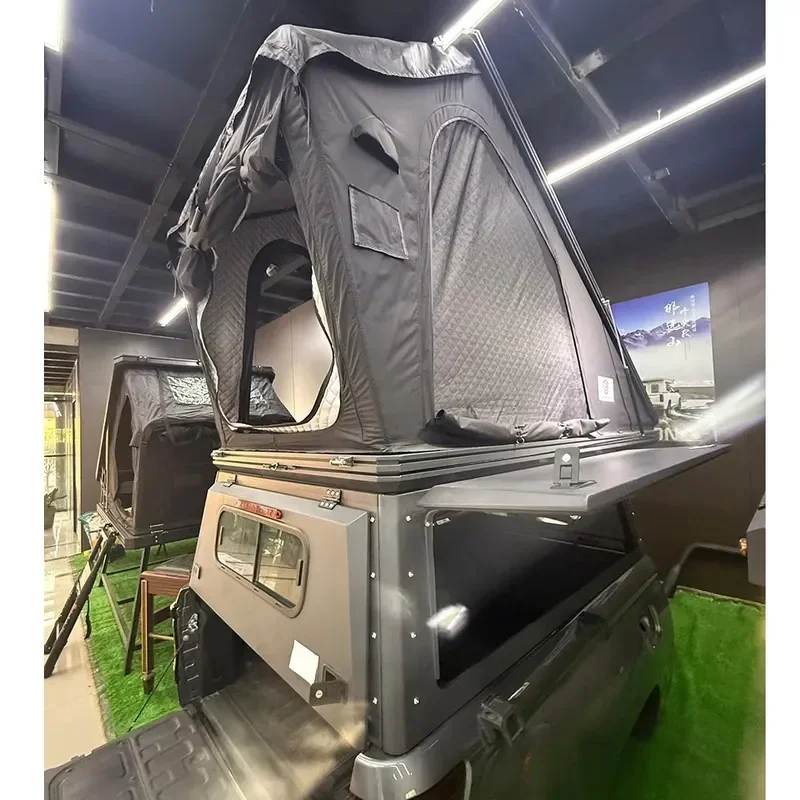All Terrain Outdoor Camping Roof Tent Sturdy Waterproof Vehicle Mounted Canopy Tent for Pickup Trucks