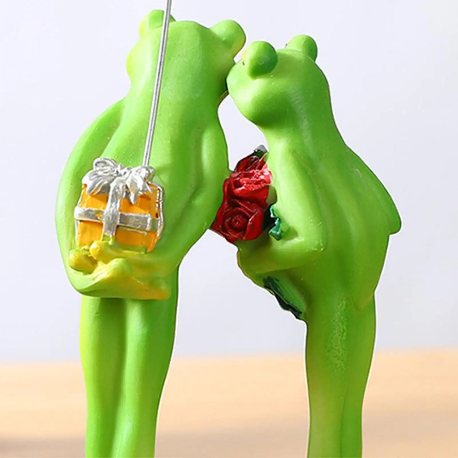 

Animal Figurine Resin Ornament Charming Whimsical Addition To Indoor Space Frog Statue Windowsills Housewarmings Lawns