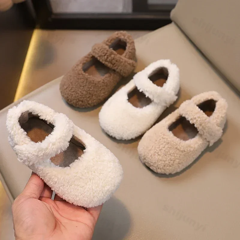 Winter New Children Flat Shoes Fur Cover Toe Light Warm Kids Casual Shoe 2025 Plush Warm Non-slip Leisure Comfy Boys Girls Shoe