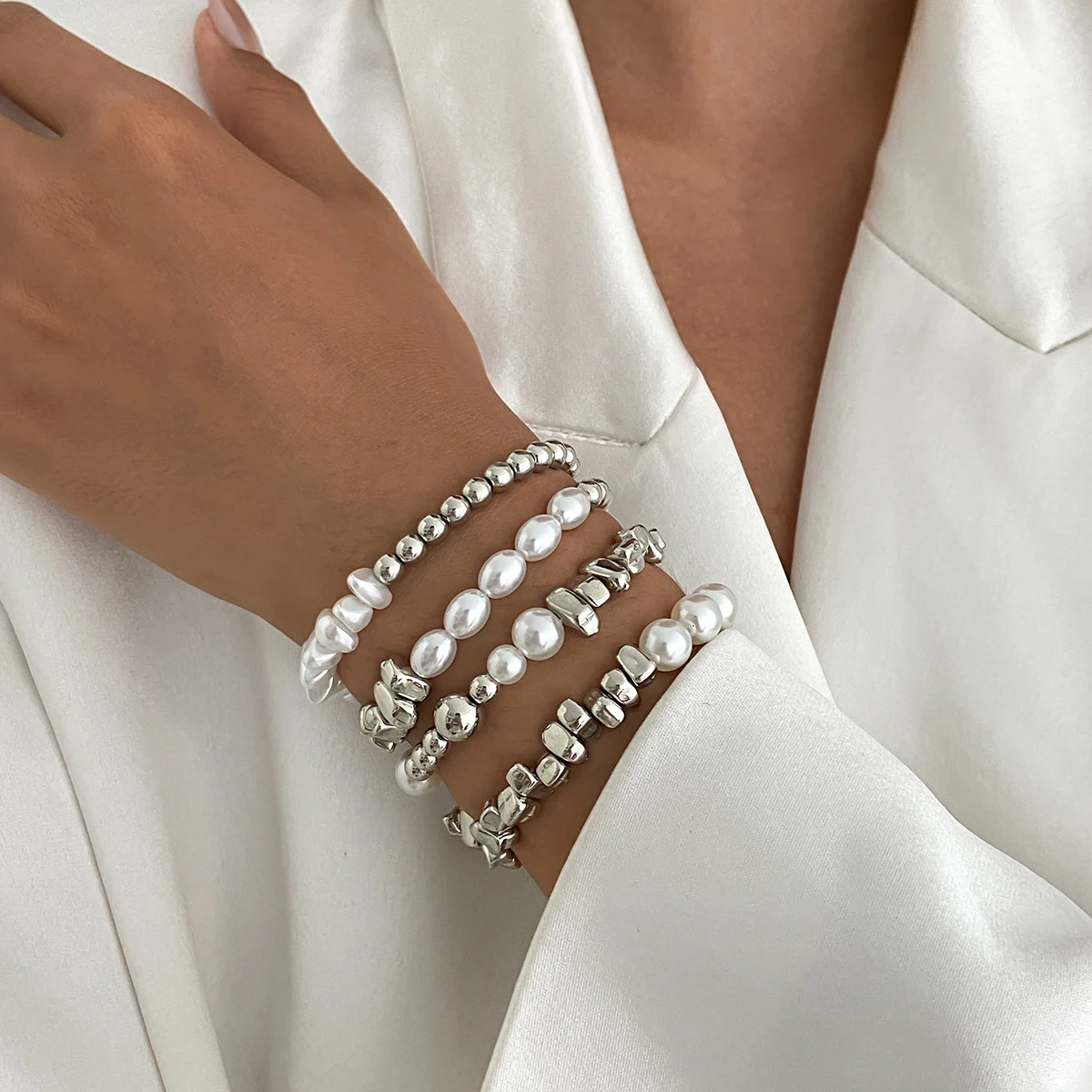 Salircon Exquisite 4 Teile/satz Imitation Perle Seil Kette Armband für Frauen Mode Handgemachte CCB Bead Armreif Schmuck Geschenk 2025 Neue