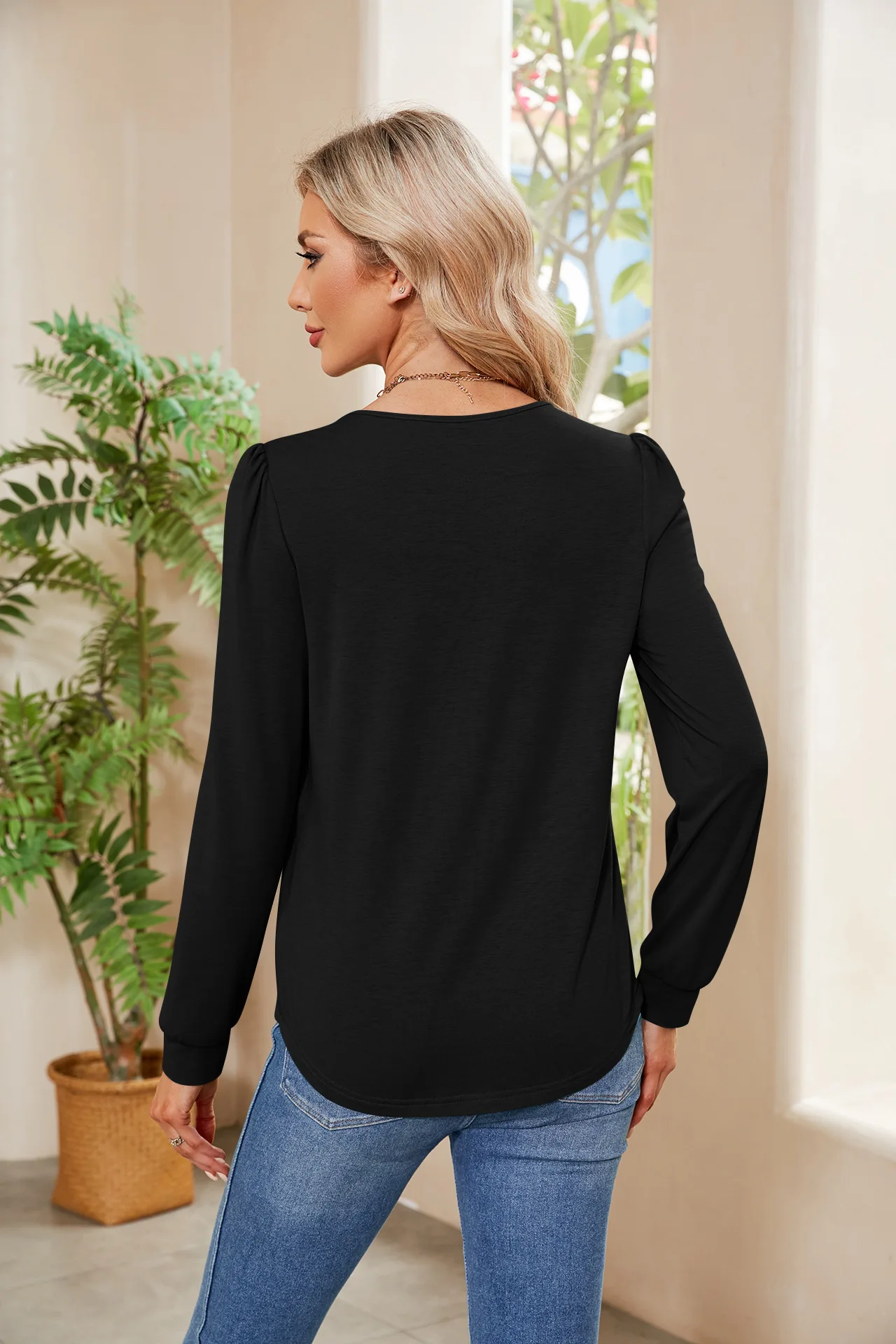 Autumn and Winter New Women's Long-sleeved Crewneck Top Bubble Sleeve Pleated T-shirt