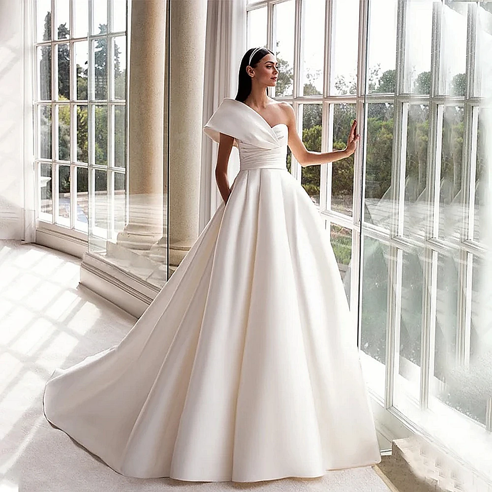 

One Shoulder Satin Modern A-Line Wedding Dresses Floor-Length Court Train Backless Princess Bridal Gown Back Buttons Simple