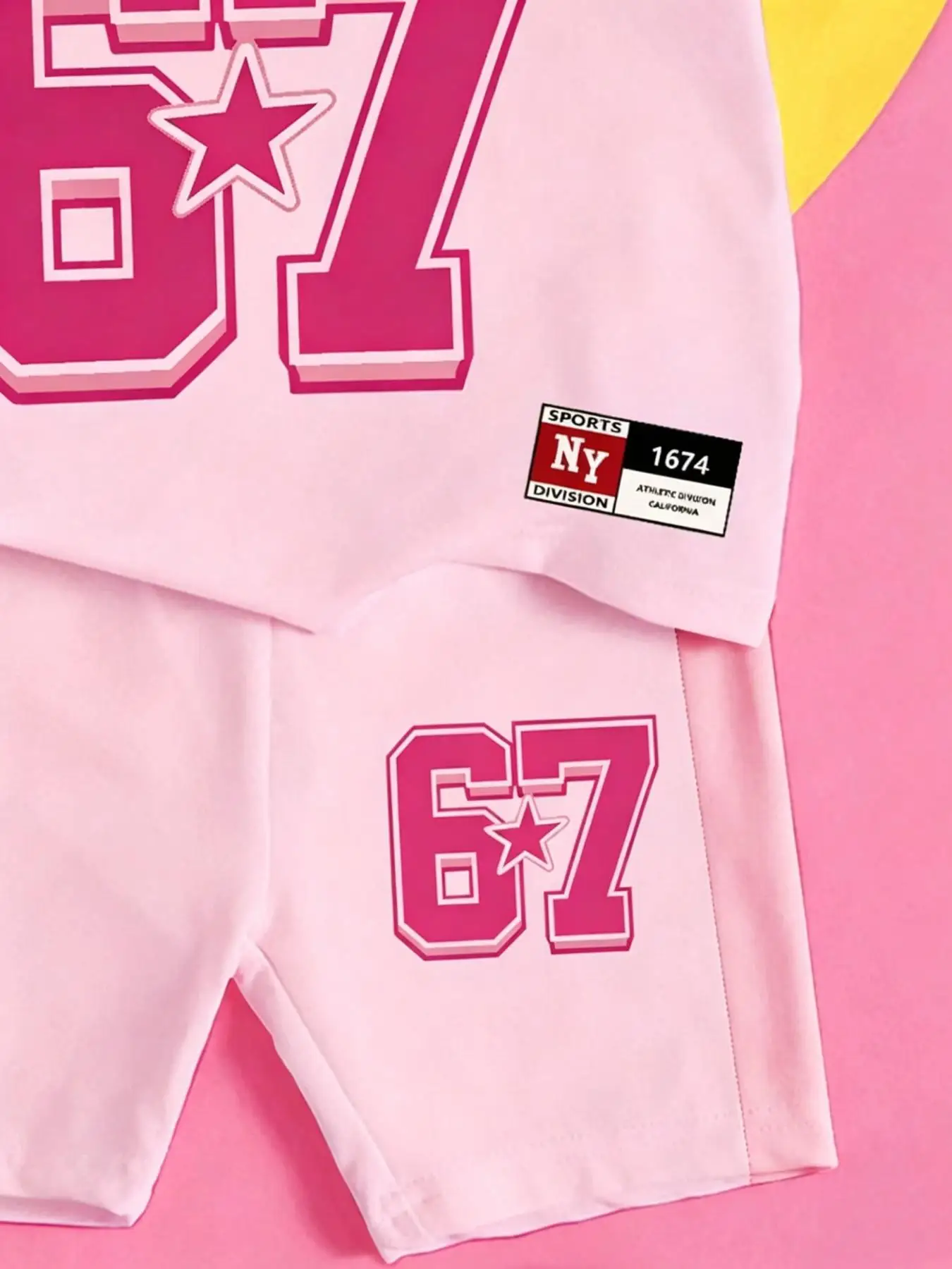 Sommer-Freizeitoutfit für Mädchen: Rosa, normales Kurzarm-Oberteil + enge Shorts, zweiteiliges Set, rosa Set mit Nummer 67-Aufdruck für Kinder, geeignet für 4-12-jährige Kinder, vielseitige Kleidung für Zuhause und Ausflüge – Detail 4
