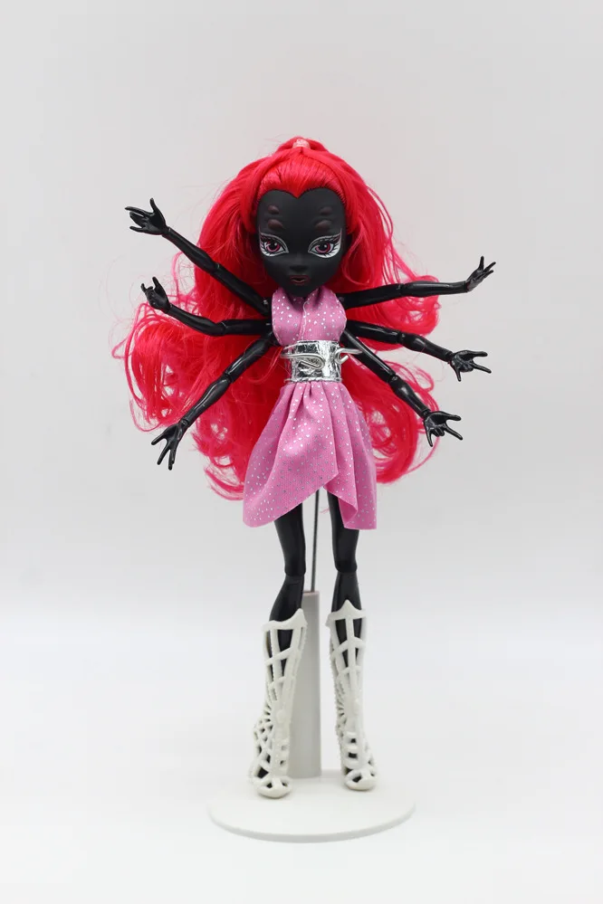 High Quality Fasion Monstere Dolls Draculaura/Clawdeen Wolf/ Frankie Stein / Black WYDOWNA Spider Moveable Body Girls Toys