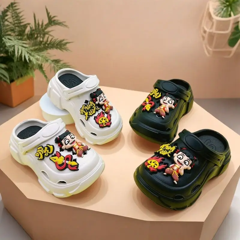 

New Stylish Versatile Cartoon Nezha Clogs with Soft Non-Slip Soles, Closed-Toe Sandals for Boys and Girls, Model 606