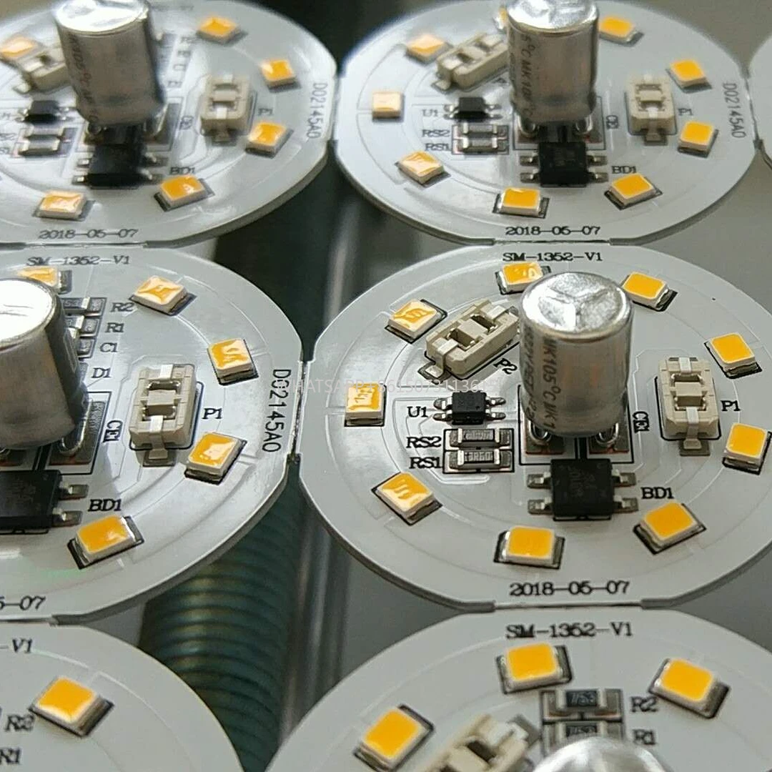 Macchina per la produzione di luci a led Macchina per lampade a led Linea di produzione di luci a led