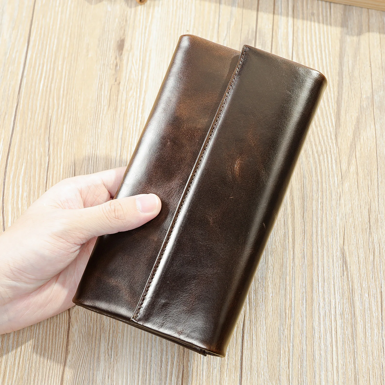 

Vintage Leather Men's Long Wallet with Multiple Card Slots and Large Capacity, High-grade Male Hand-held Purse