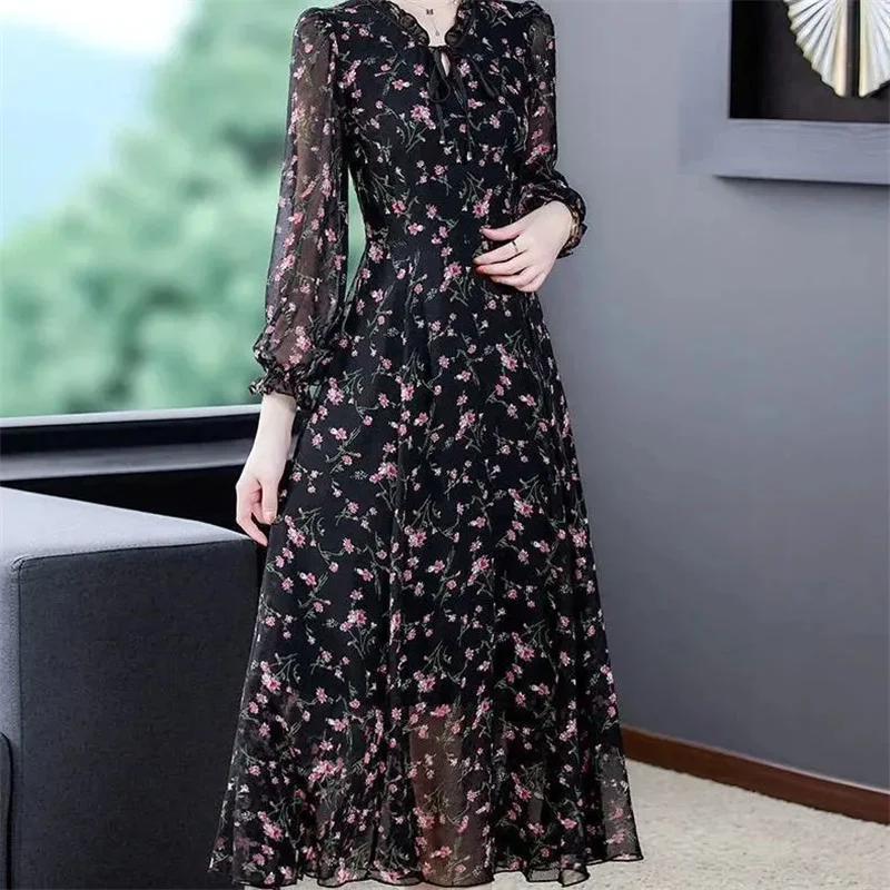 

Chiffon Shirt Women's Long Sleeved Dress 2024 New floral Dress Women's Plus Size Fat MM Anti-aging Base Long Skirt