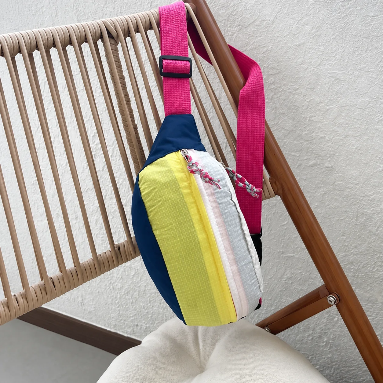 Adjustable Sling Bag Adjustable Lightweight Fanny Pack Nylon Outdoor Chest Bag Urban Color Block Waist Pack For Short Trips