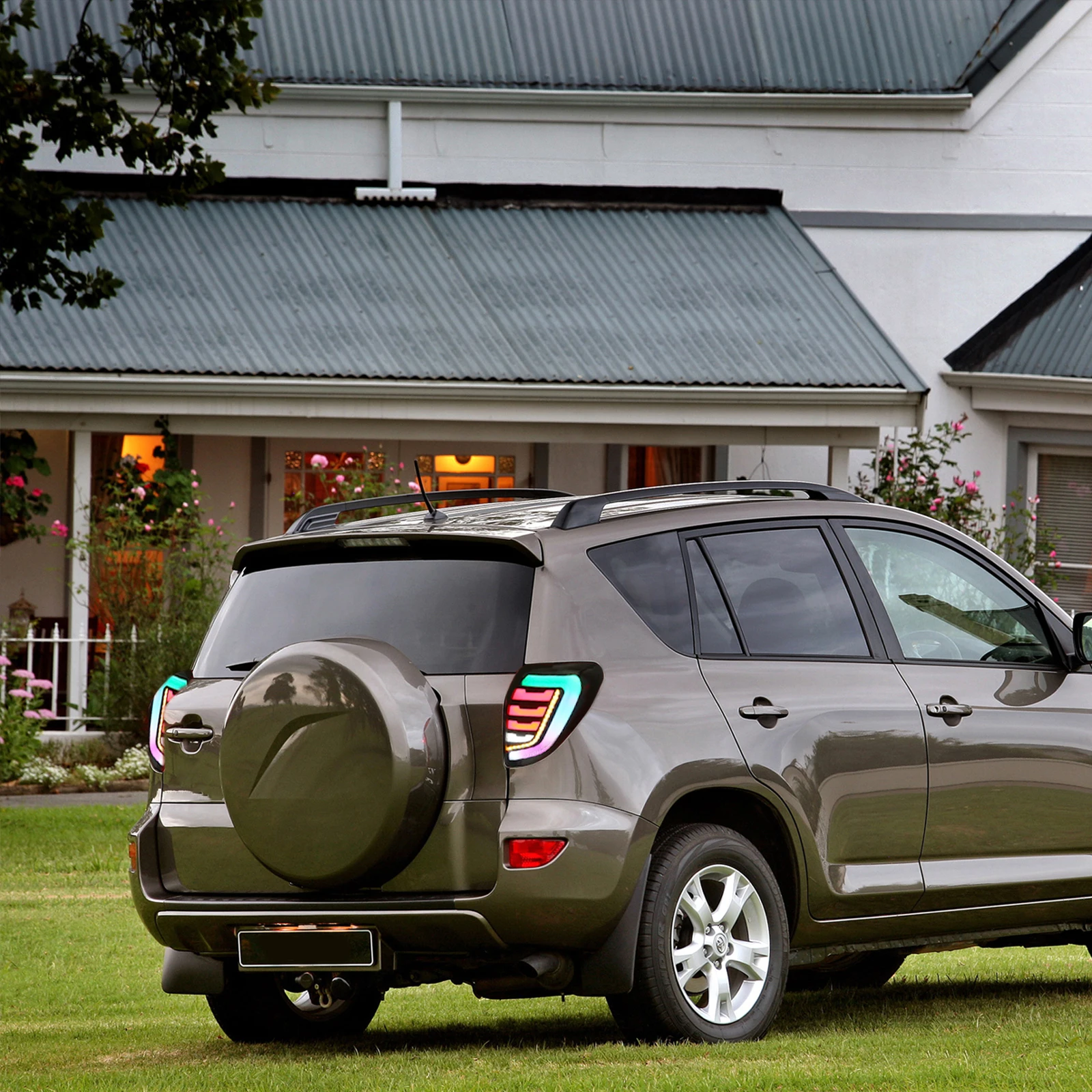 

DK Motion LED Tail Lamp For Toyota RAV4 2009-2012 Car LED Taillight, With Dynamic RGB Automatic Taillight Assembly