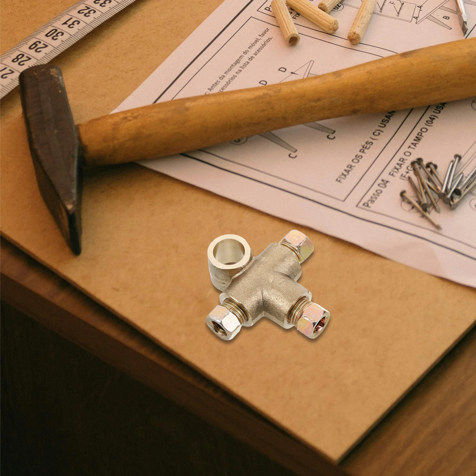 

Brass Three-Way Threaded Fitting Durable Fuel Line Quick Connect Brake Line Tee Connector Replacement Fuel Quick Connect Fitting