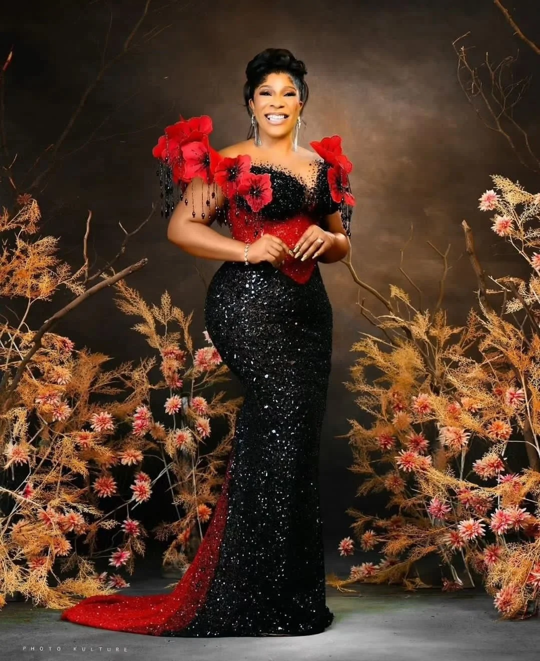 Aso Ebi Lange Ballkleider für schwarze Mädchen, florale Pailletten, Perlen, amerikanische afrikanische Abendkleider, Geburtstagsparty-Robe, individuell gestaltet