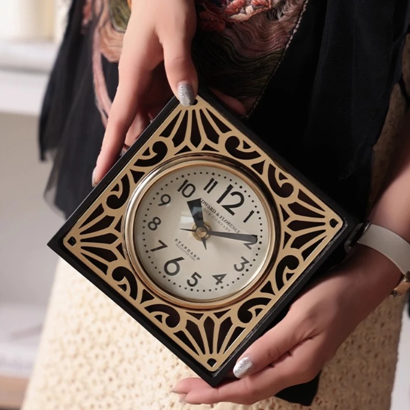 

Винтажные полые часы из черного золота, квадратные часы в стиле ретро для дома, декор для фойе, подарок на новоселье, уникальные офисные часы