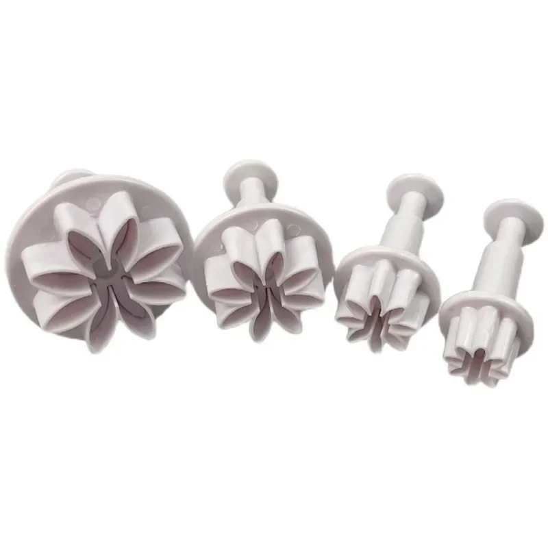 Star Flower Love stantuffo Cutter fondente 3 pezzi Set Mini biscotto timbro in rilievo stampo biscotti Cutter strumento fai da te Cake Baking Decor