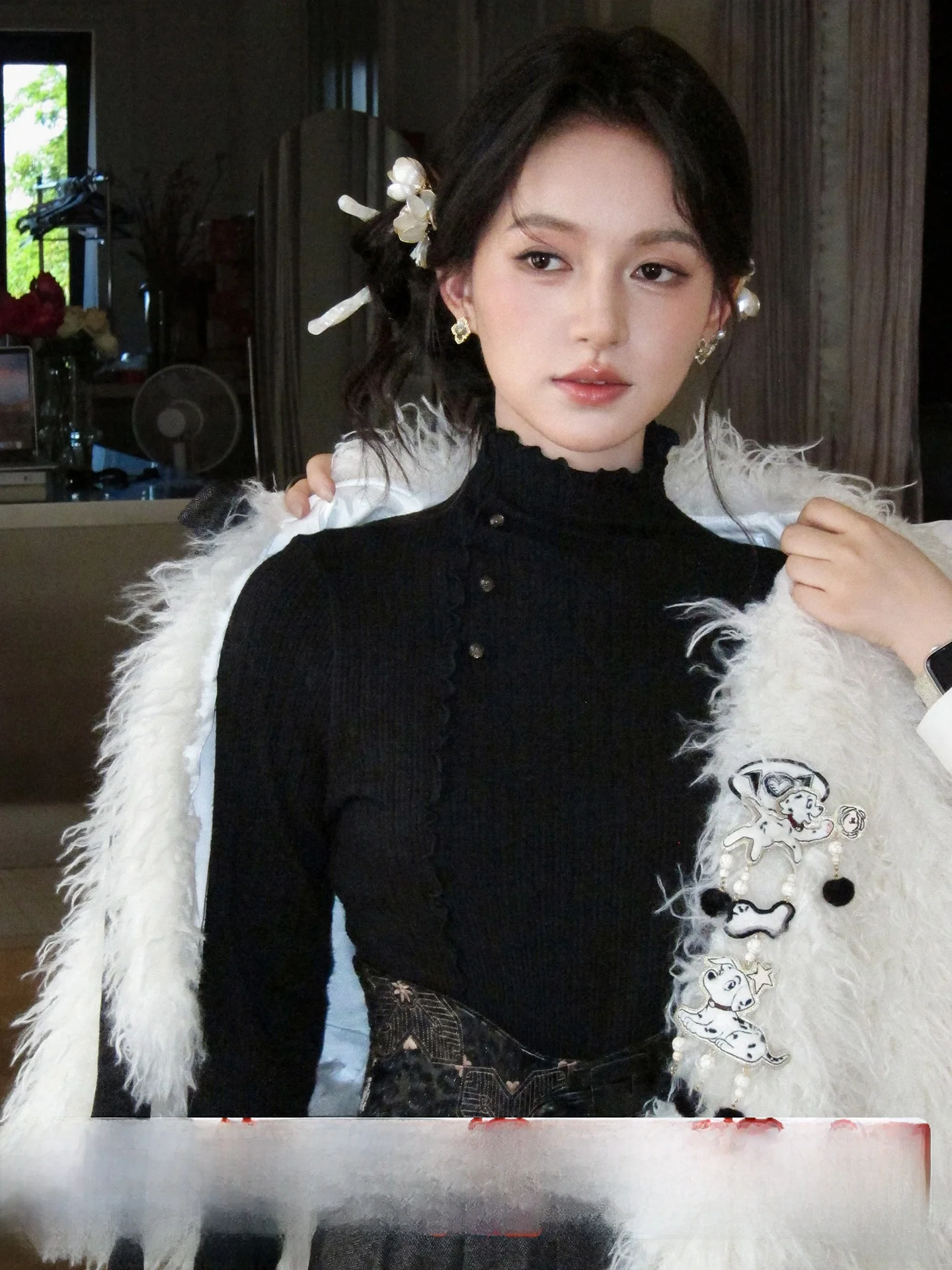 

Новый китайский вязаный свитер Lazin Sensation Bla Stripes Camere для женщин: комфортный крой, длинный рукав